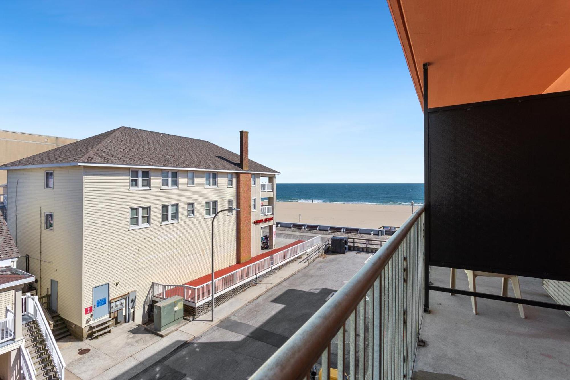 Americana Motor Inn On Boardwalk Ocean City Dış mekan fotoğraf